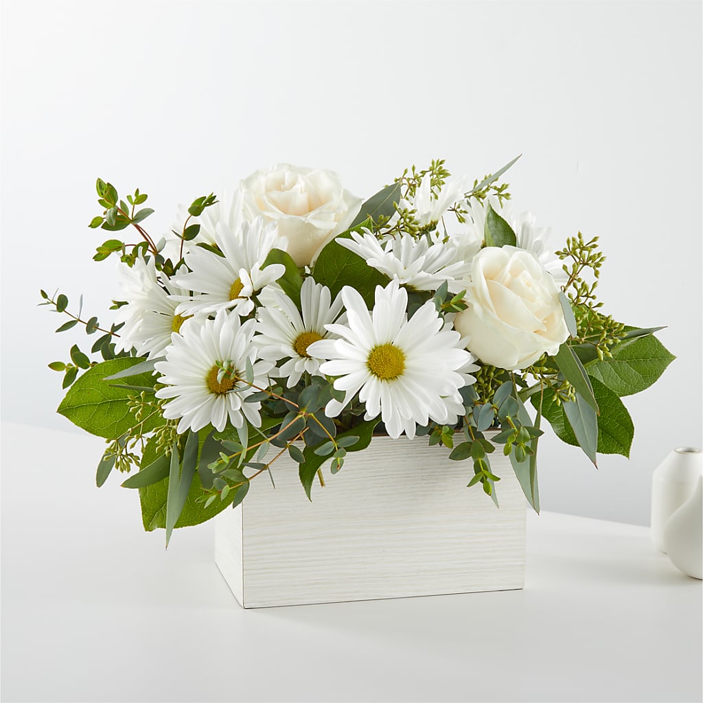 Fresh Linen Box Bouquet – SOBEY'S, Mississauga ON
