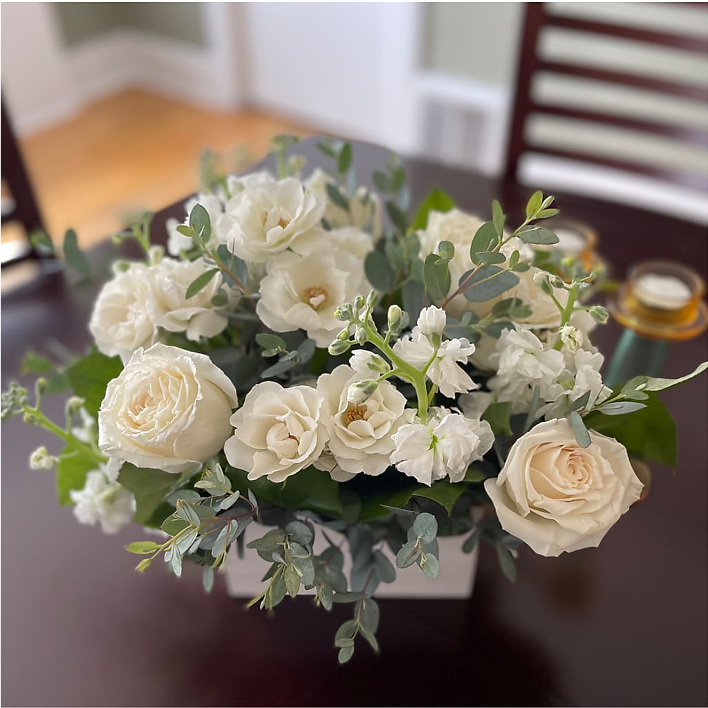 Fresh Linen Box Bouquet – SOBEY'S, Mississauga ON