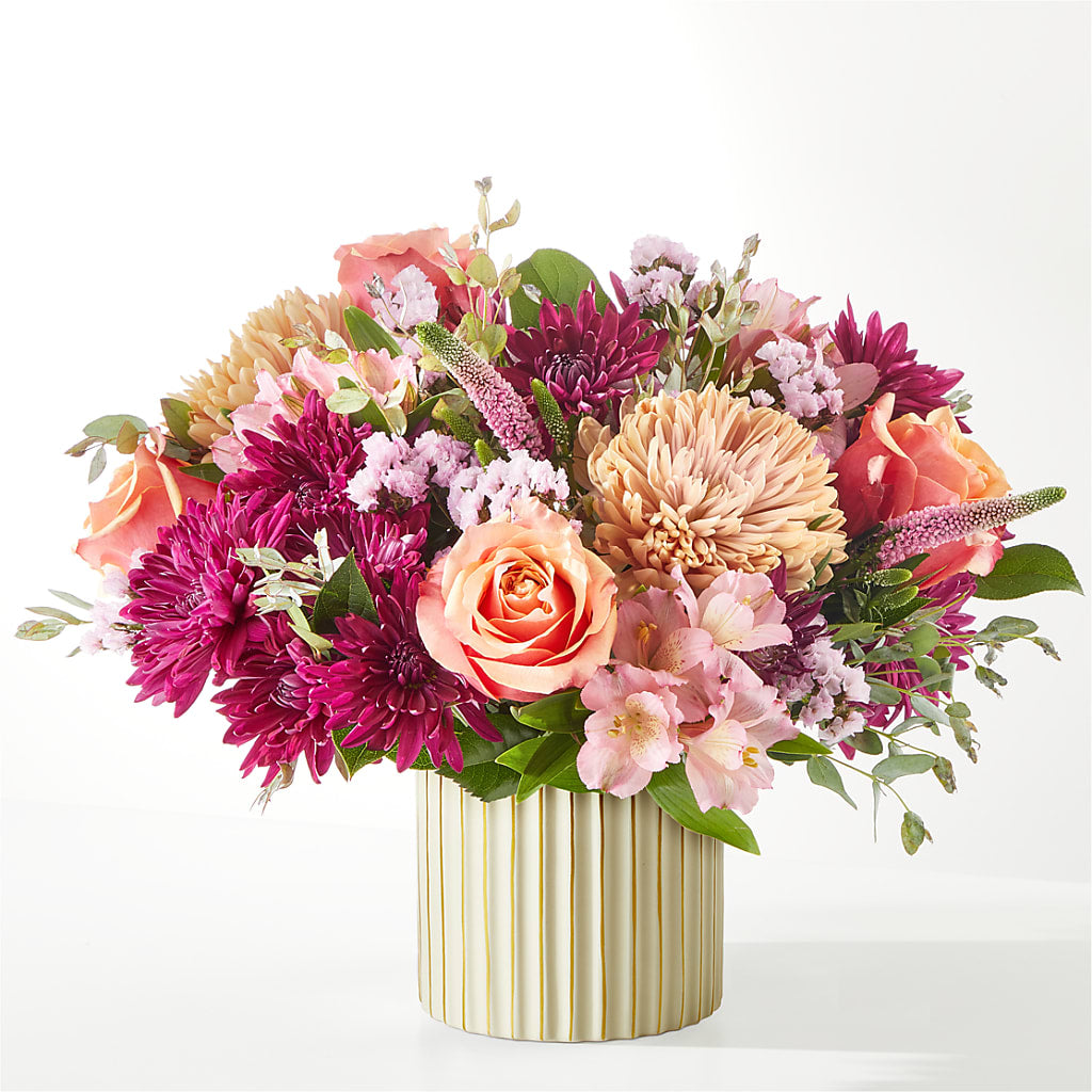 Berry Cobbler Bouquet with Ivory Vase – SOBEY'S, Mississauga ON