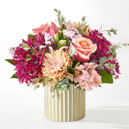 Berry Cobbler Bouquet with Ivory Vase – SOBEY'S, Mississauga ON